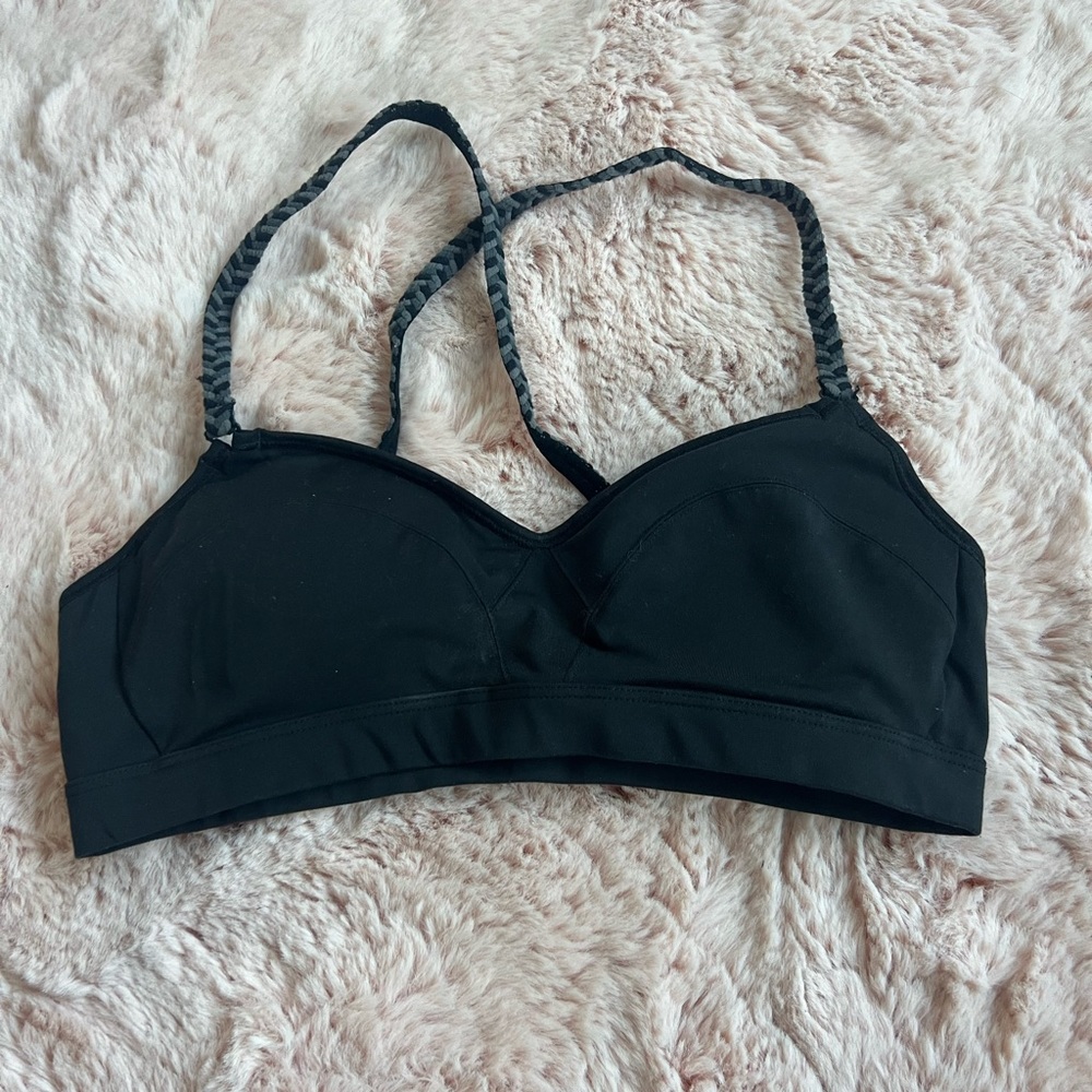 sports bra
